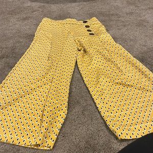 Wide Leg, cropped Pants from Zara